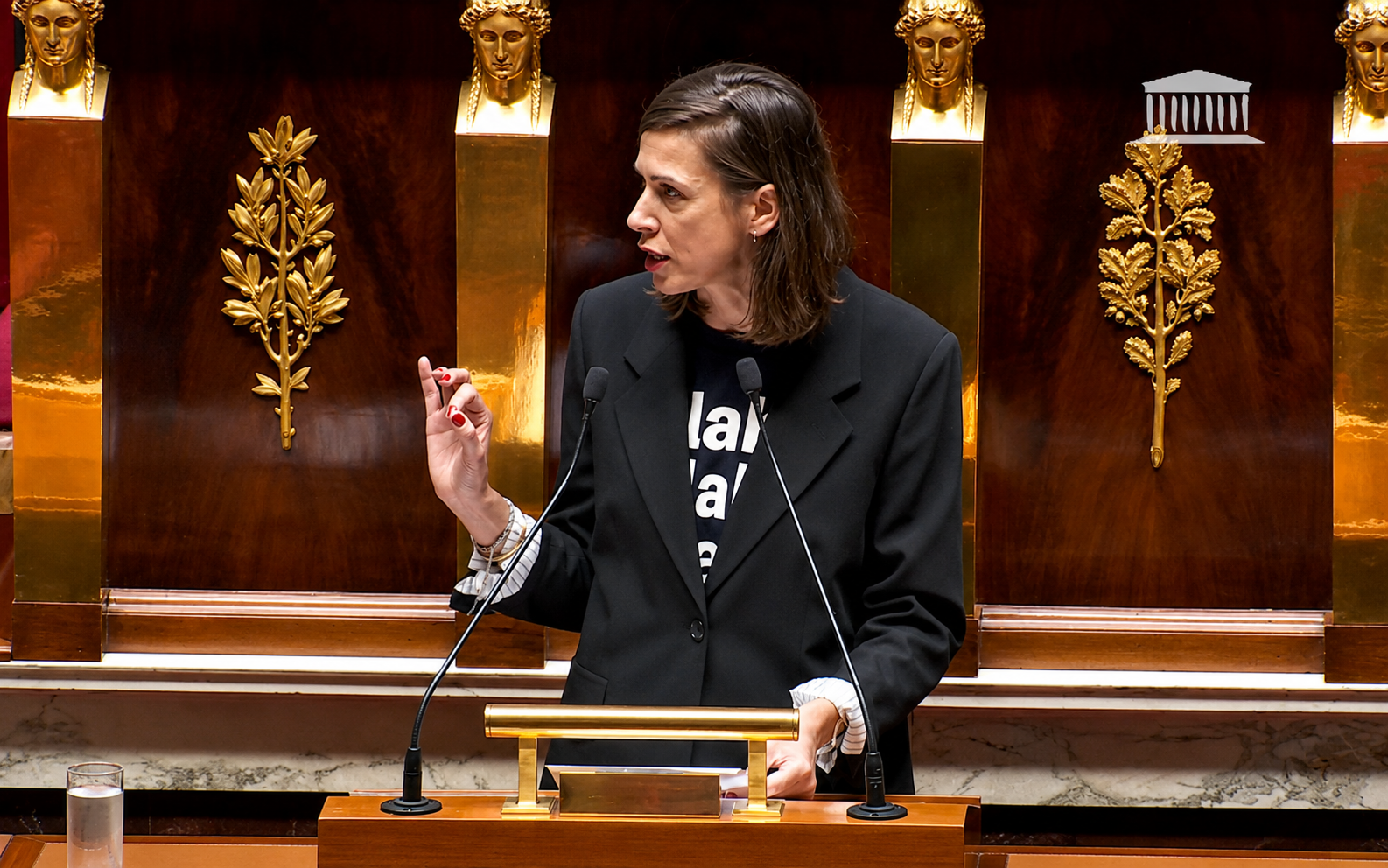 Loi sur les fraudes fiscales et sociales — le gouvernement fait le jeu du populisme et supprime la lutte contre les crimes en col blanc